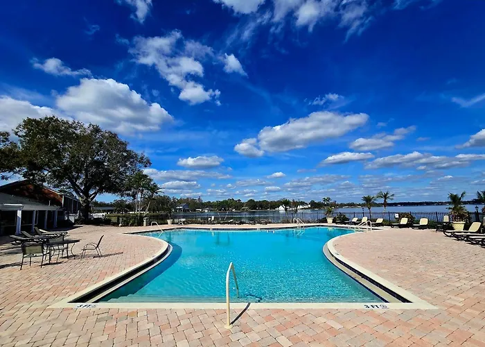 Beautiful Condo Close To Busch Gardens
