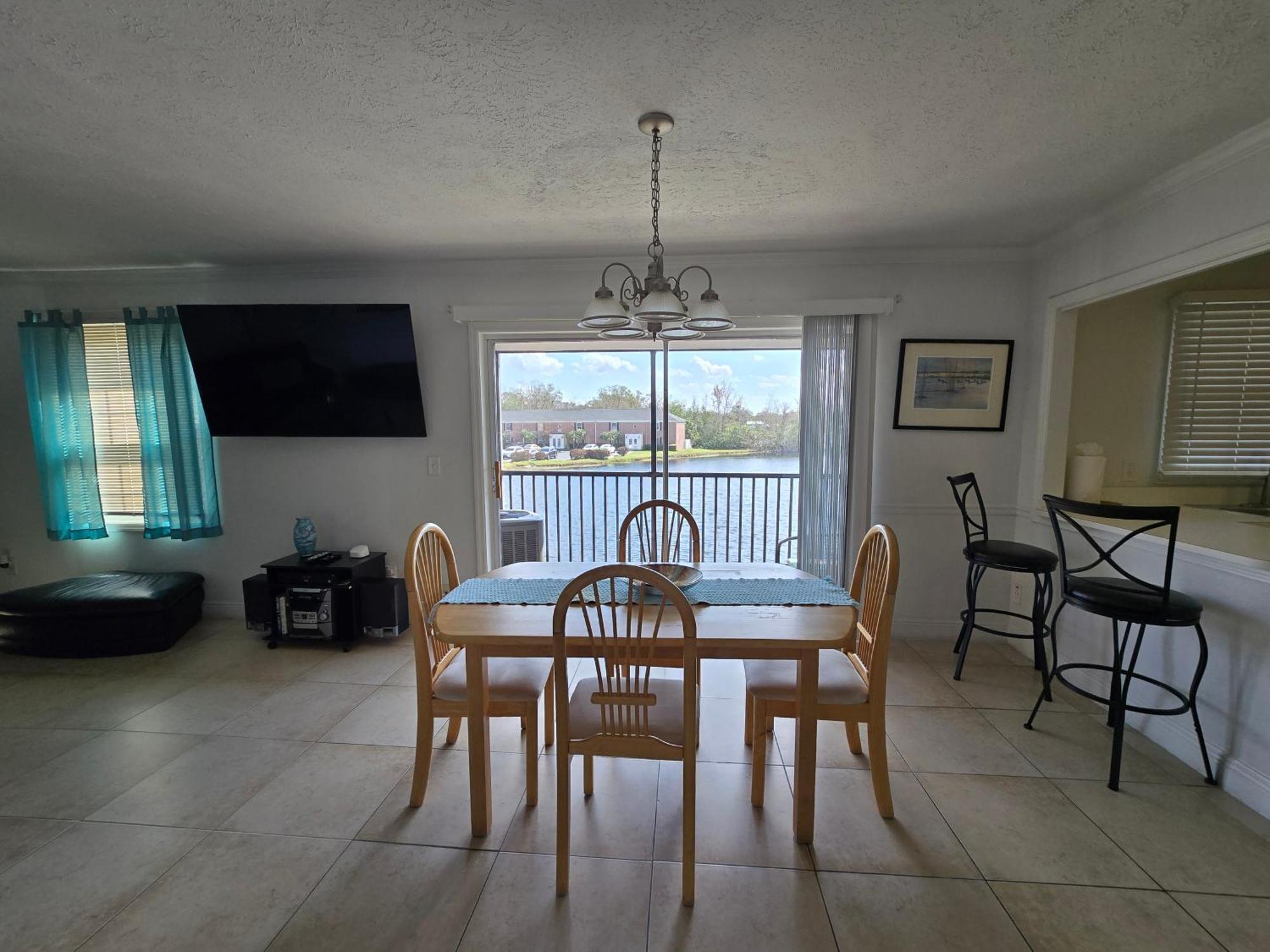 Apartment Beautiful Close To Busch Gardens Tampa